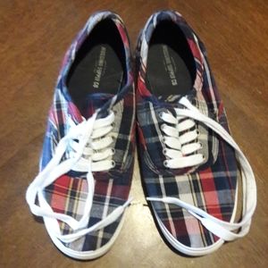 Canvas sneakers by Mossimo supply co.